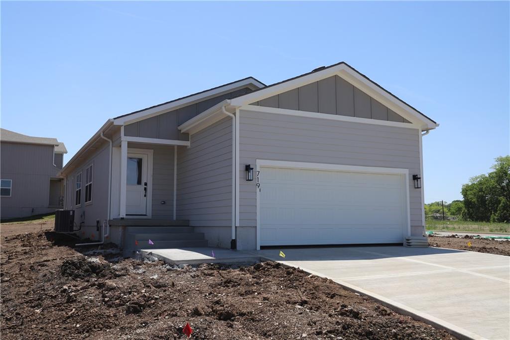 Listing Photo MLS #HMS2511345