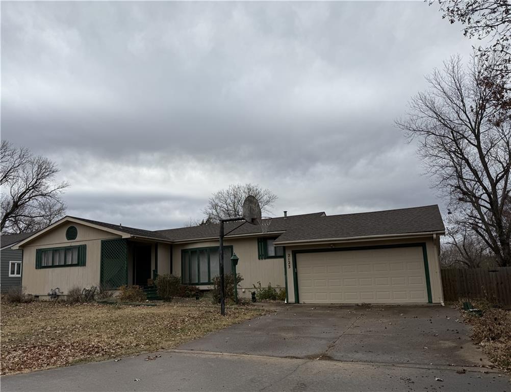 Listing Photo MLS #HMS2523214