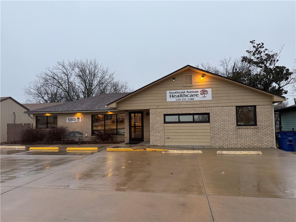 Listing Photo MLS #HMS2530305