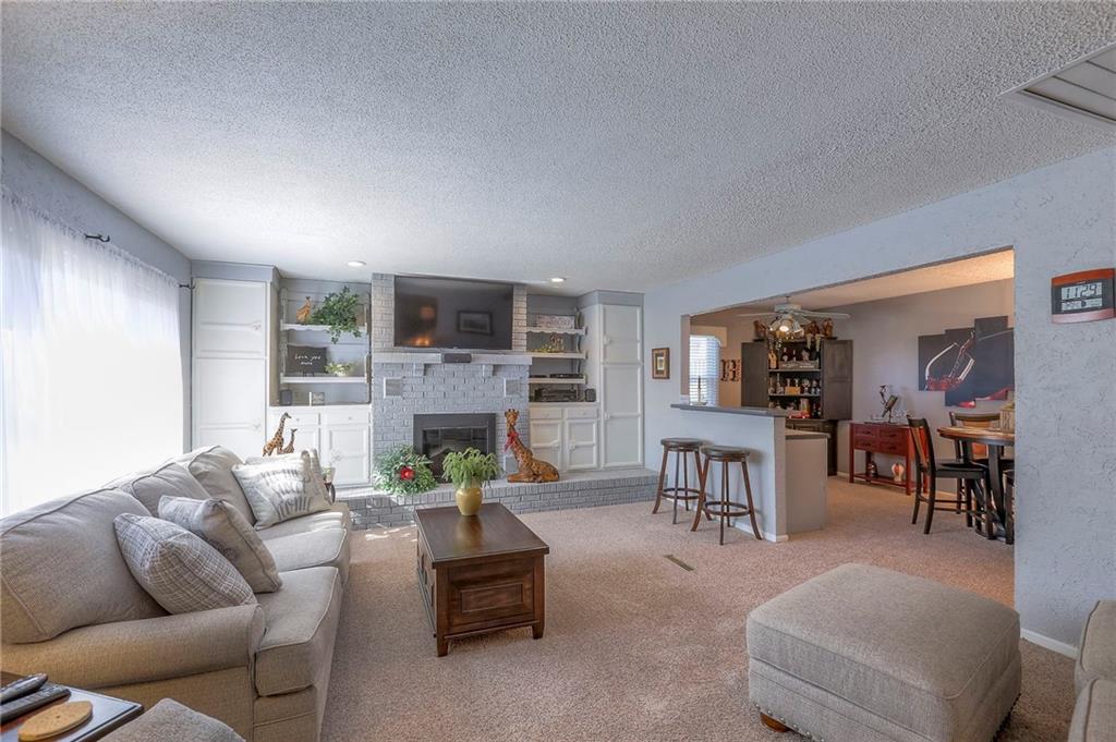 Listing Photo MLS #HMS2530805
