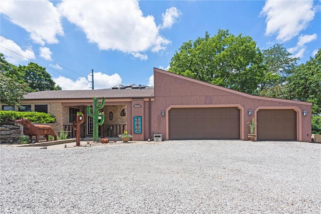 Listing Photo MLS #HMS2532263