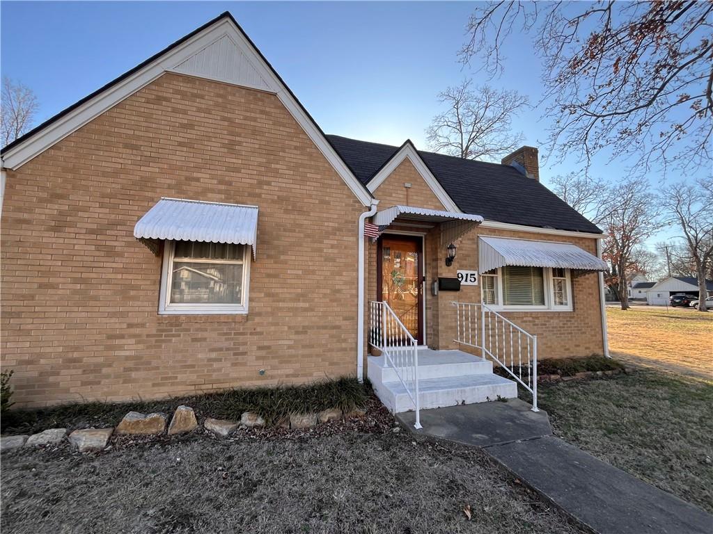 Listing Photo MLS #HMS2535022