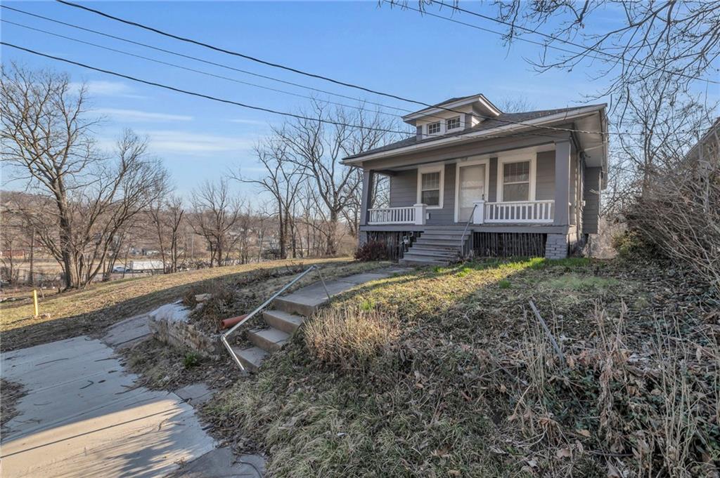 Listing Photo MLS #HMS2535541
