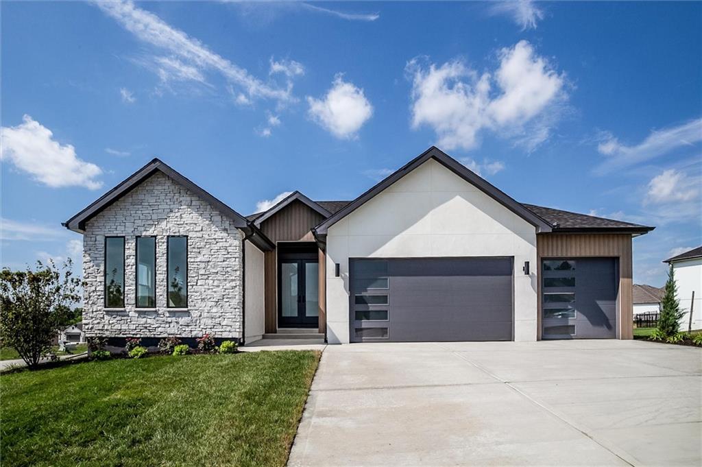 Listing Photo MLS #HMS2536099