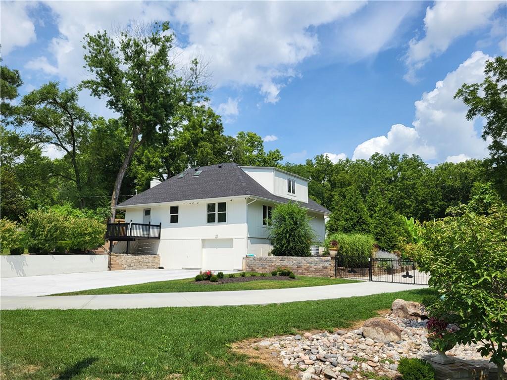 Listing Photo MLS #HMS2536412