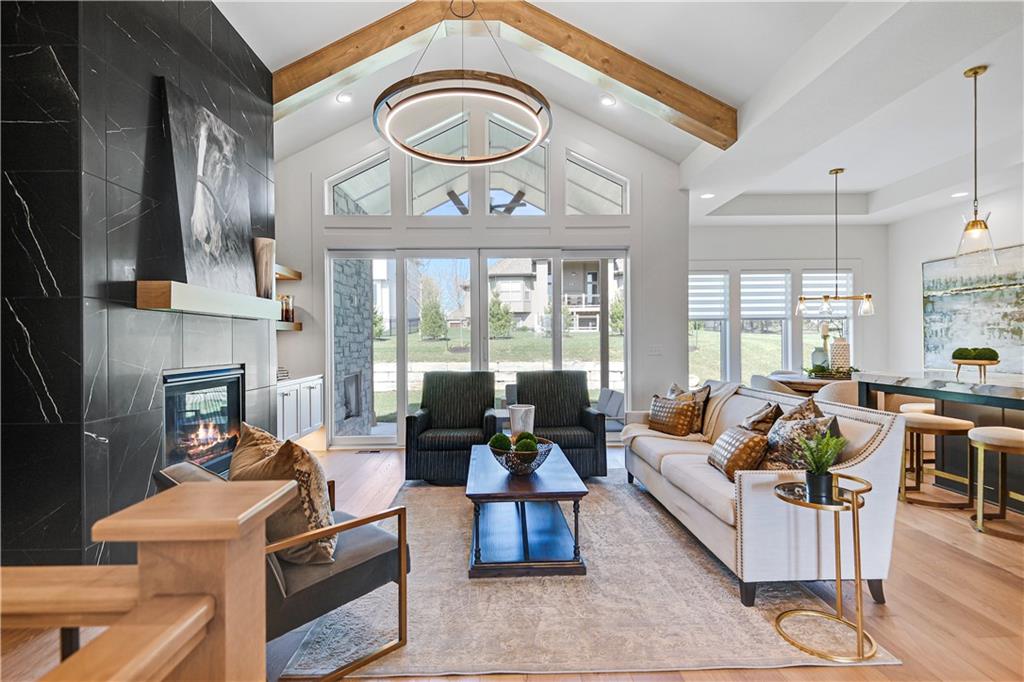 Listing Photo MLS #HMS2536586