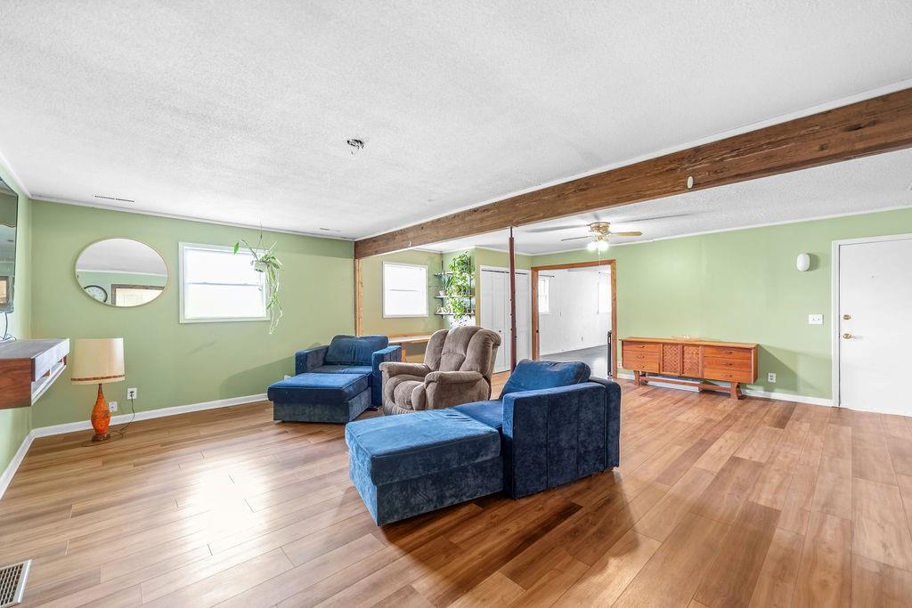 Listing Photo MLS #HMS2536613
