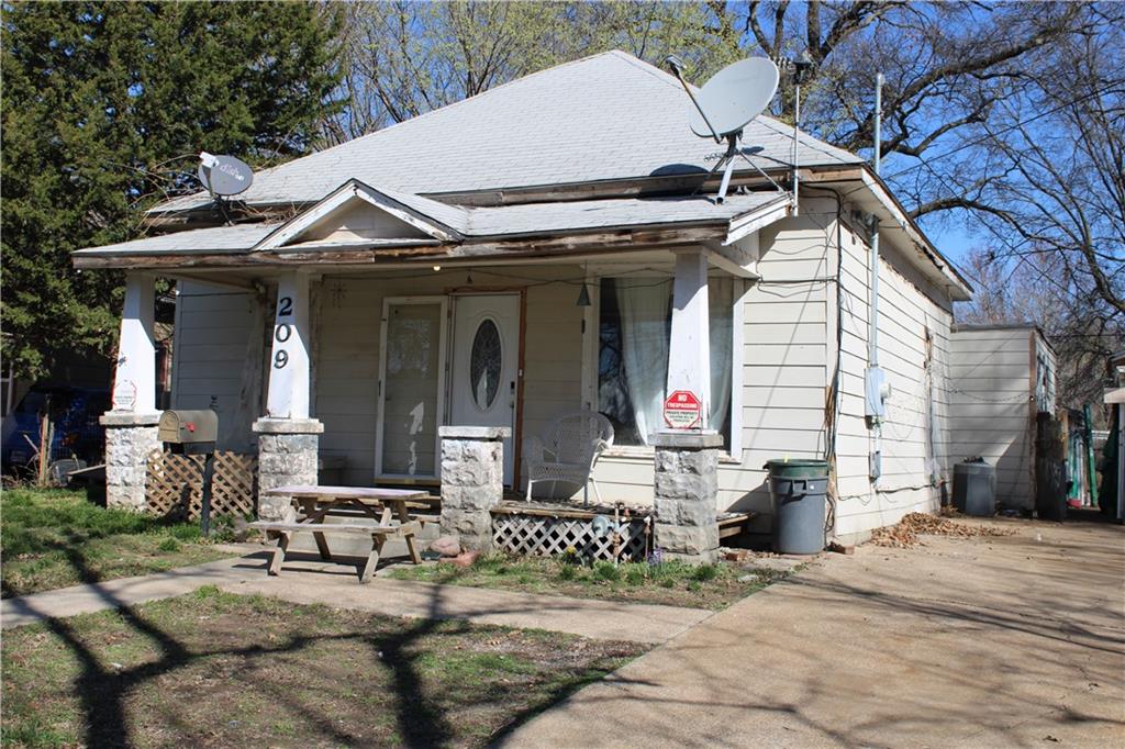 Listing Photo MLS #HMS2537302