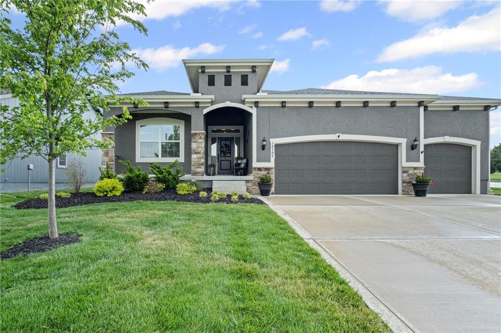 Listing Photo MLS #HMS2537459