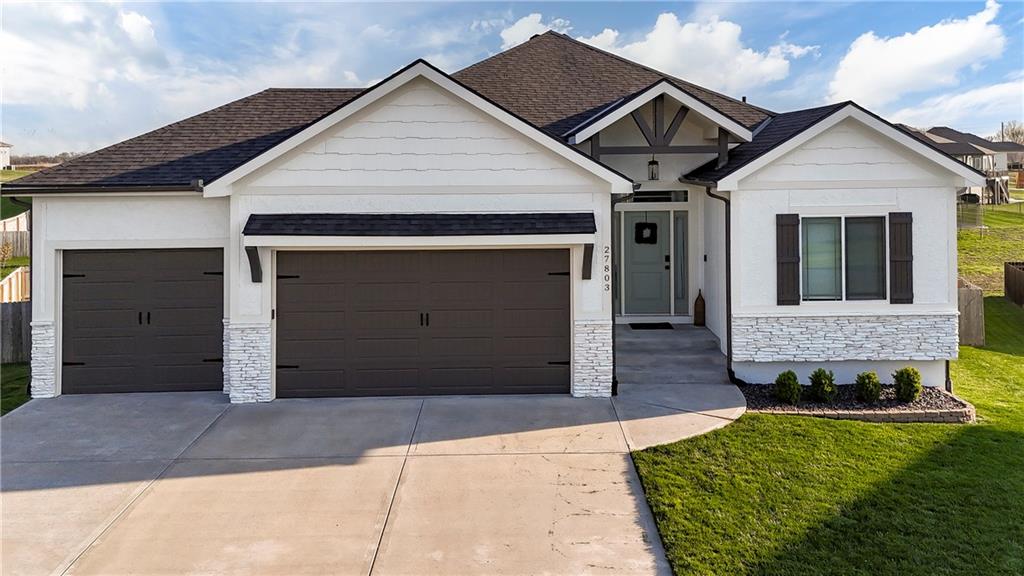 Listing Photo MLS #HMS2539491