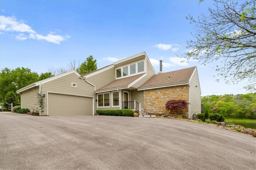 Listing Photo MLS #HMS2539895