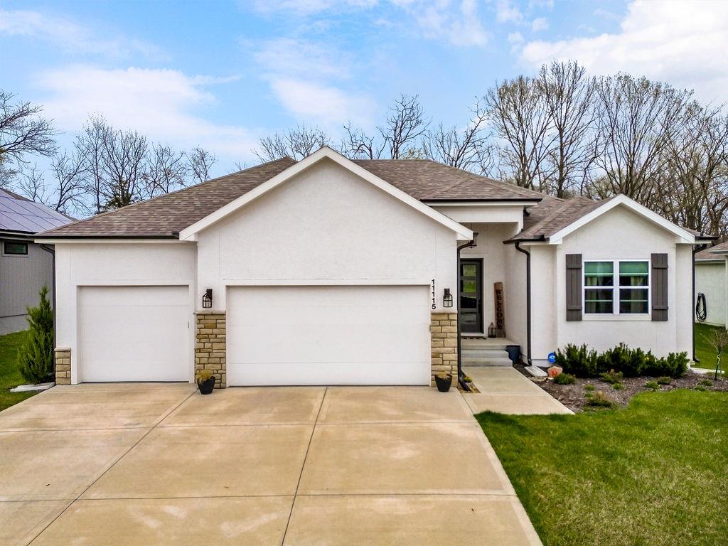 Listing Photo MLS #HMS2541366