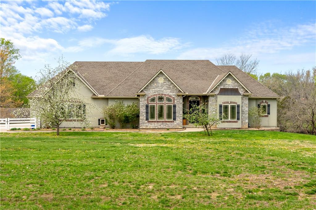 Listing Photo MLS #HMS2541981