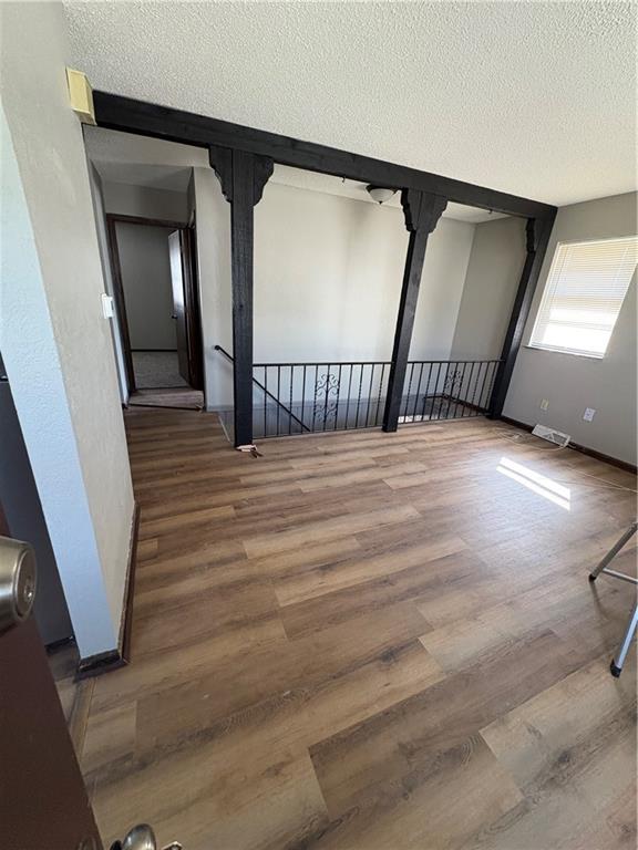 Listing Photo MLS #HMS2542127
