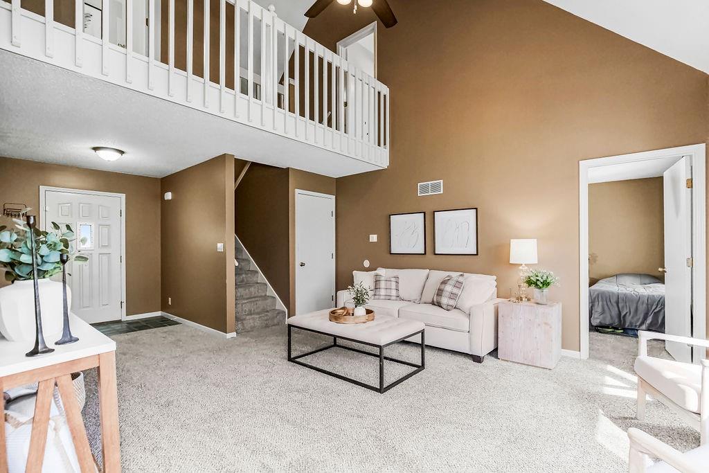 Listing Photo MLS #HMS2542276