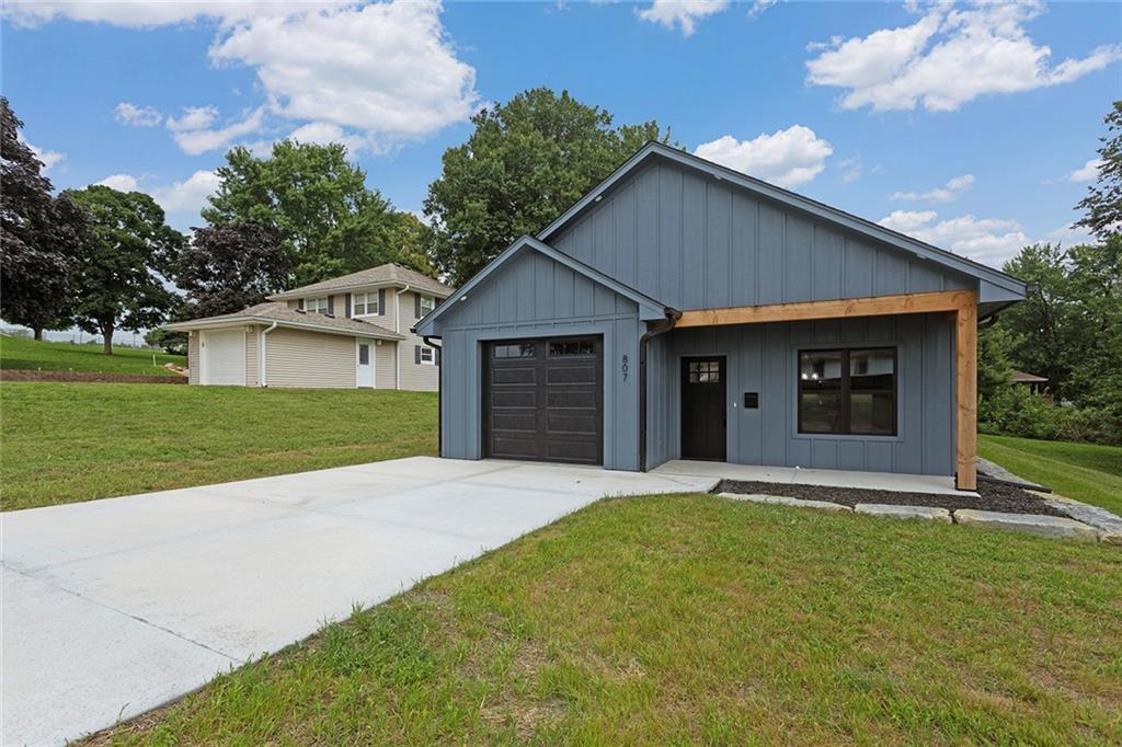Listing Photo MLS #HMS2542577