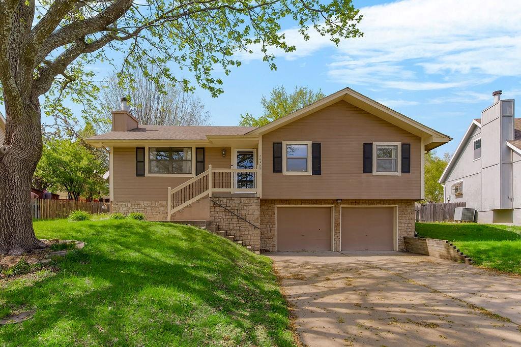 Listing Photo MLS #HMS2543174