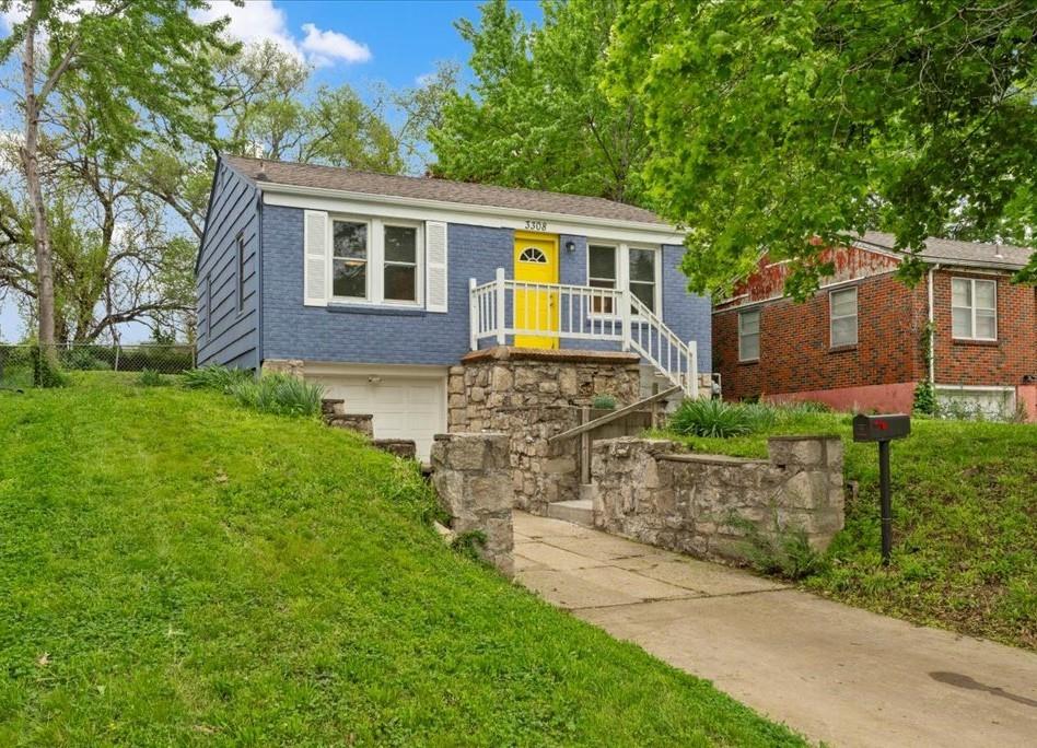 Listing Photo MLS #HMS2543191
