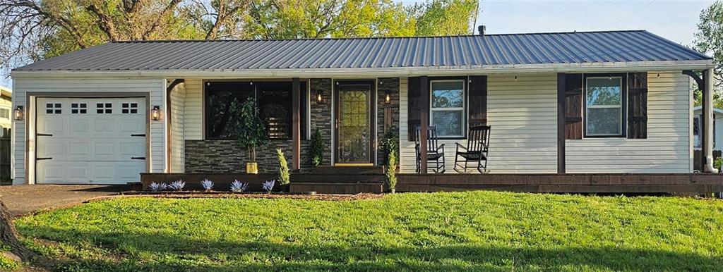 Listing Photo MLS #HMS2545047