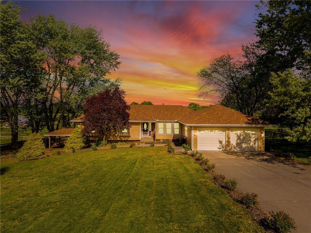 Listing Photo MLS #HMS2545141