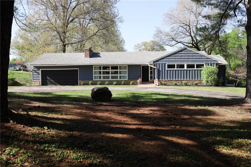 Listing Photo MLS #HMS2545191