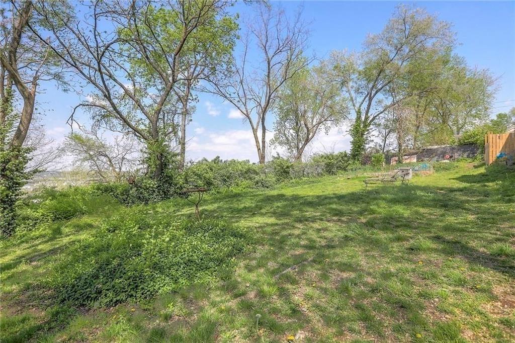 Listing Photo MLS #HMS2545285