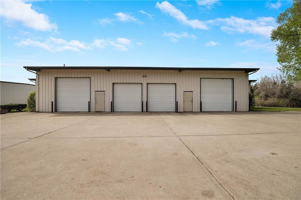 Listing Photo MLS #HMS2545374