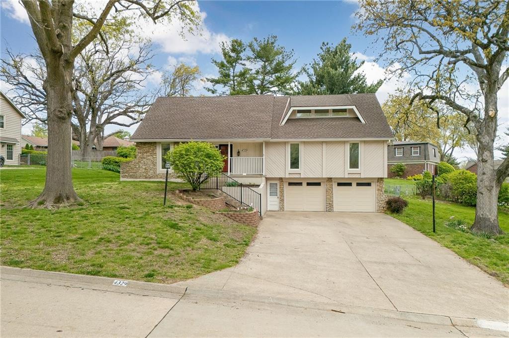 Listing Photo MLS #HMS2545432