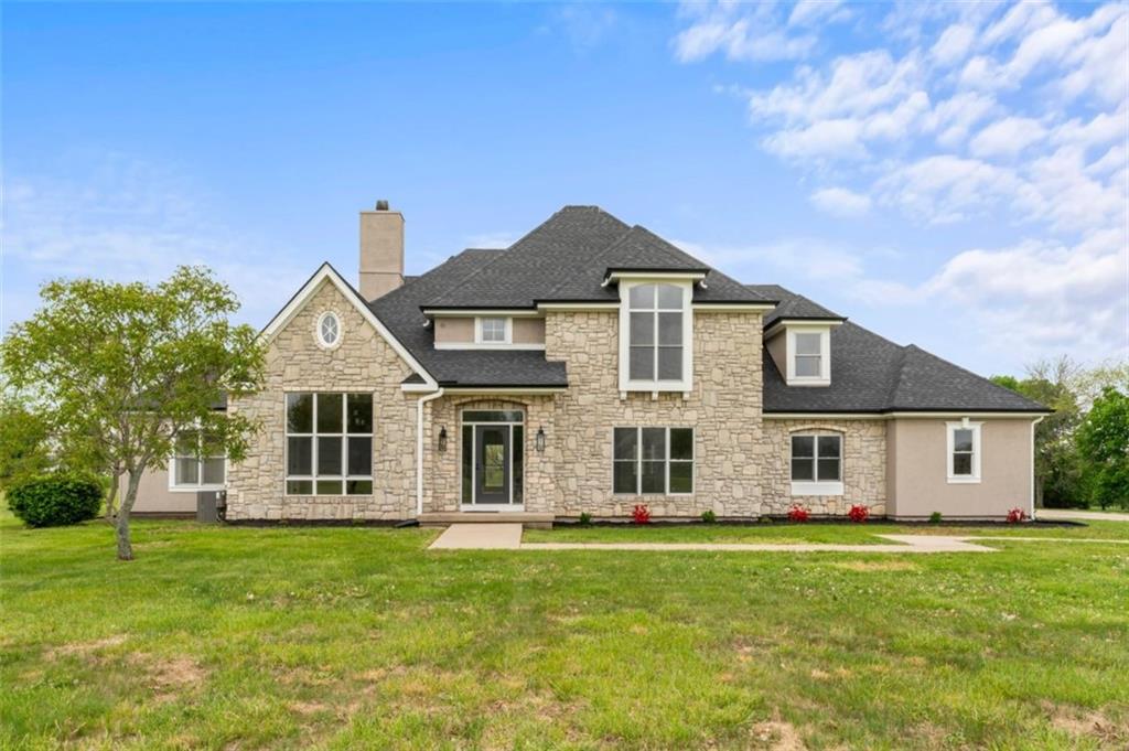 Listing Photo MLS #HMS2545681