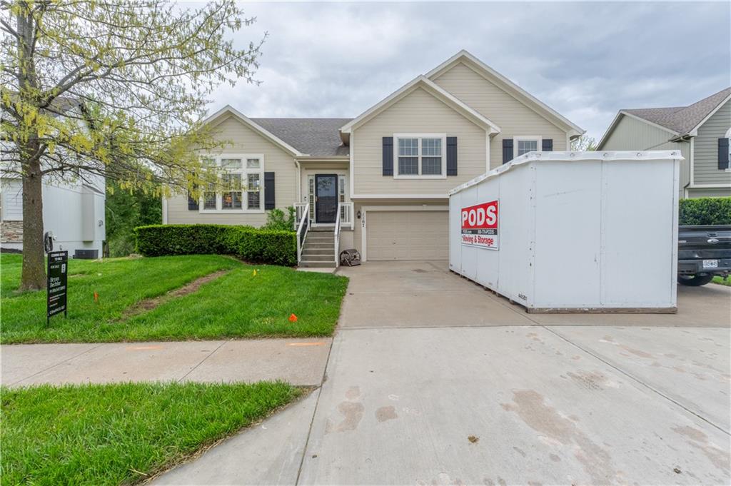 Listing Photo MLS #HMS2545721