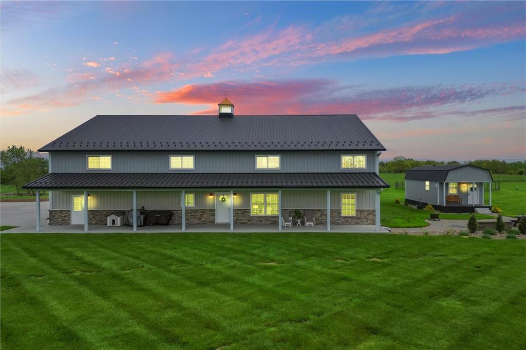 Listing Photo MLS #HMS2545932