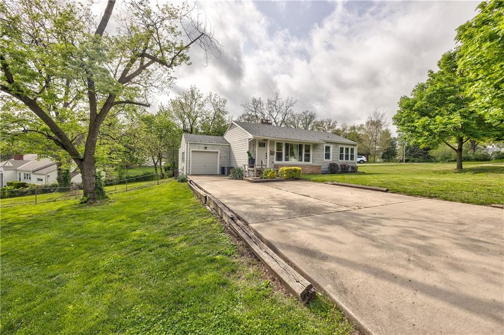 Listing Photo MLS #HMS2546198
