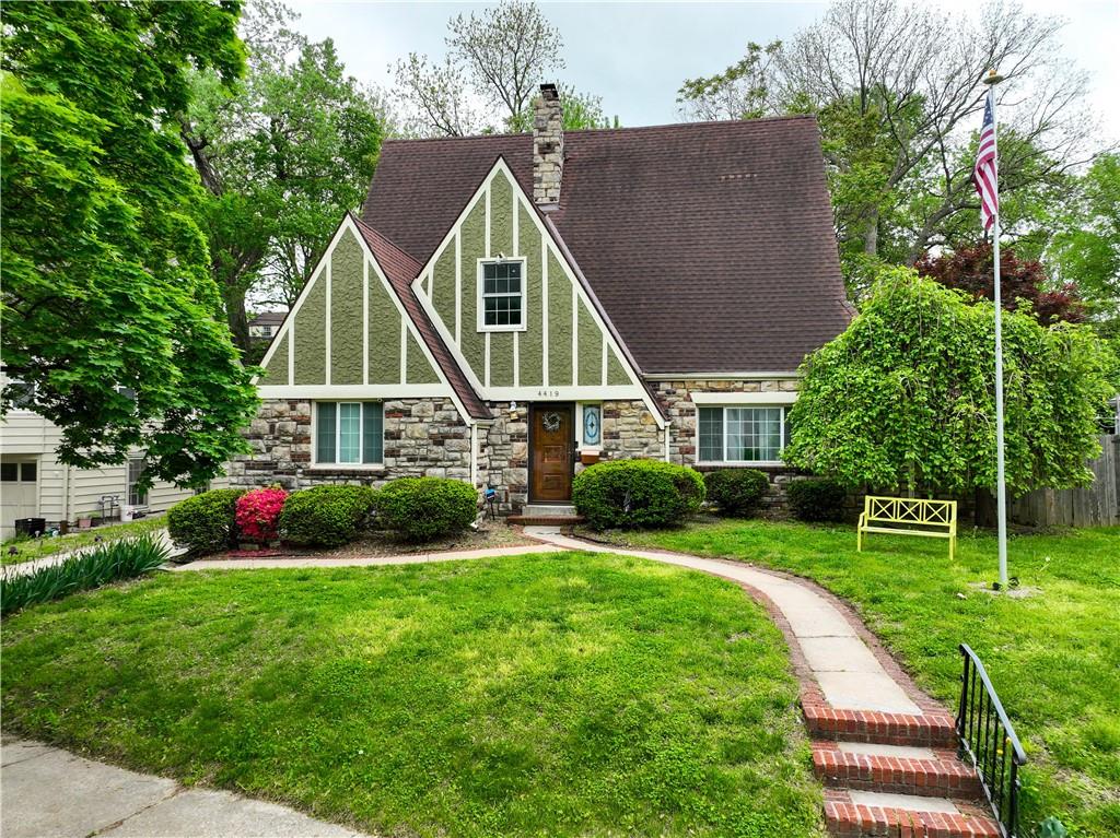 Listing Photo MLS #HMS2546636