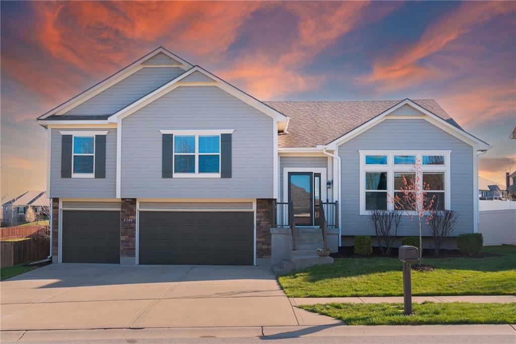Listing Photo MLS #HMS2546653