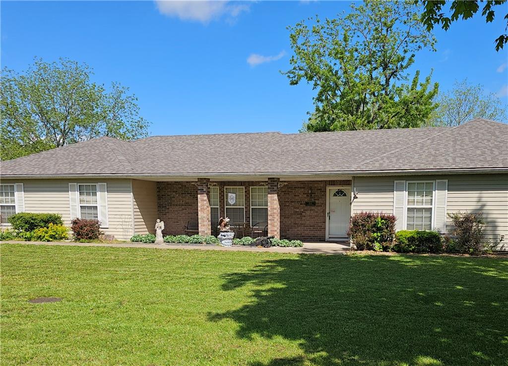 Listing Photo MLS #HMS2547123