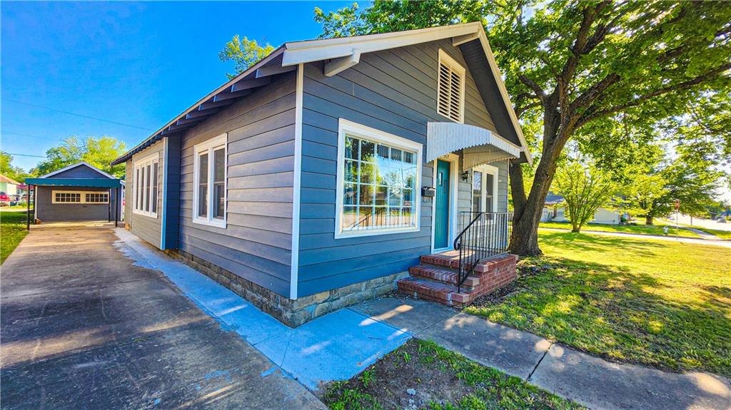 Listing Photo MLS #HMS2547207