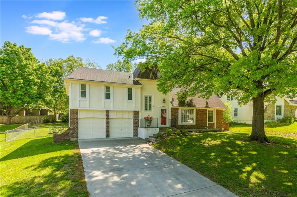 Listing Photo MLS #HMS2547228