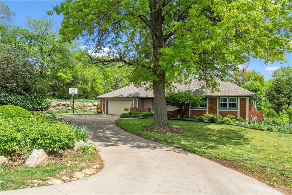 Listing Photo MLS #HMS2547278