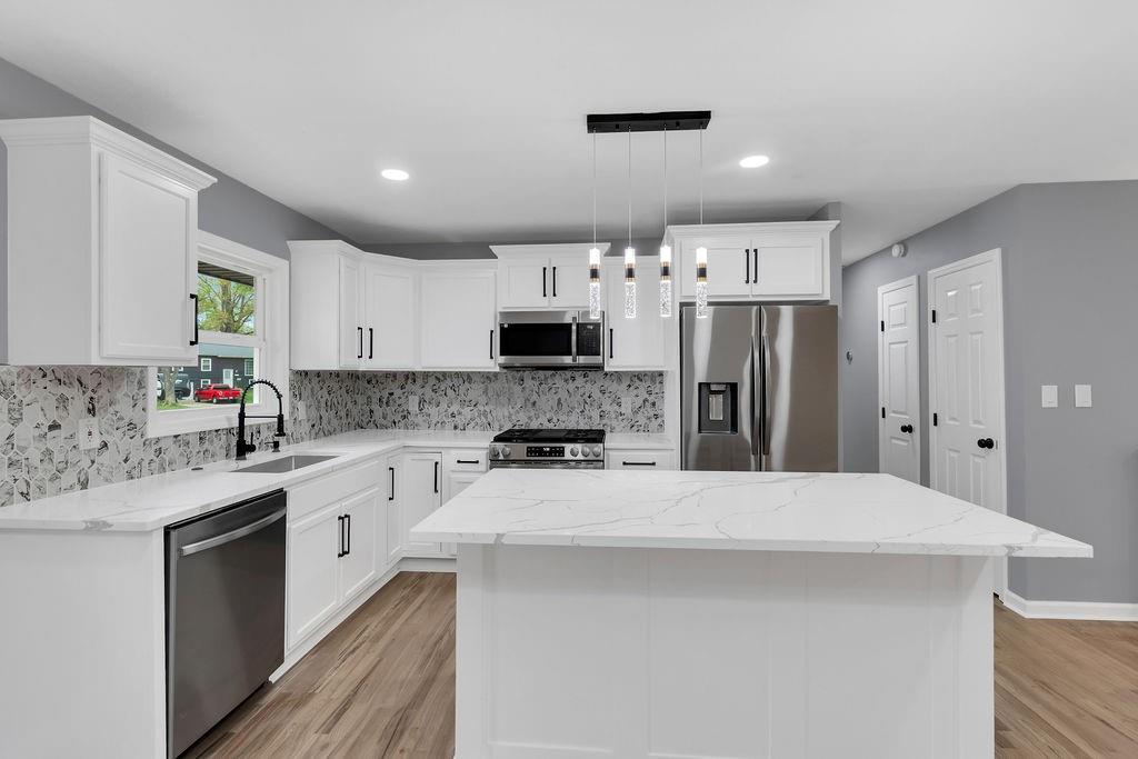 Listing Photo MLS #HMS2547348