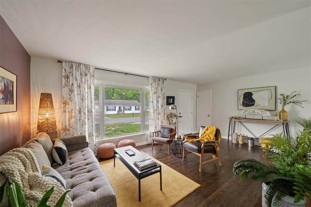 Listing Photo MLS #HMS2547357