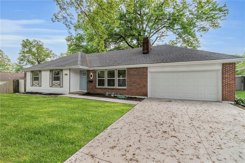 Listing Photo MLS #HMS2547417