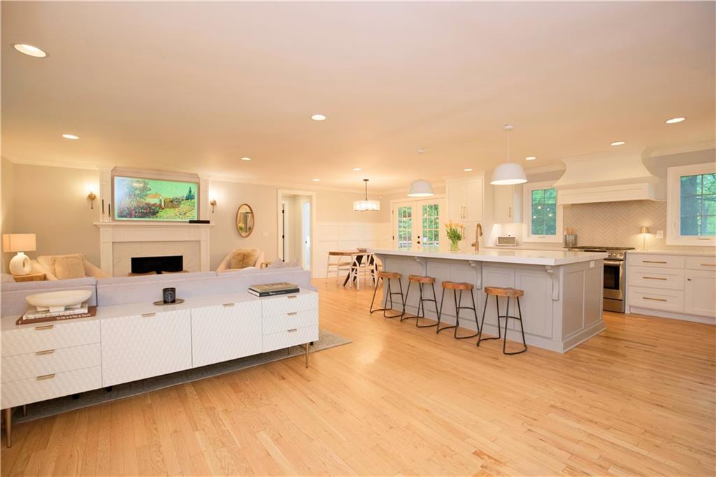 Listing Photo MLS #HMS2547448