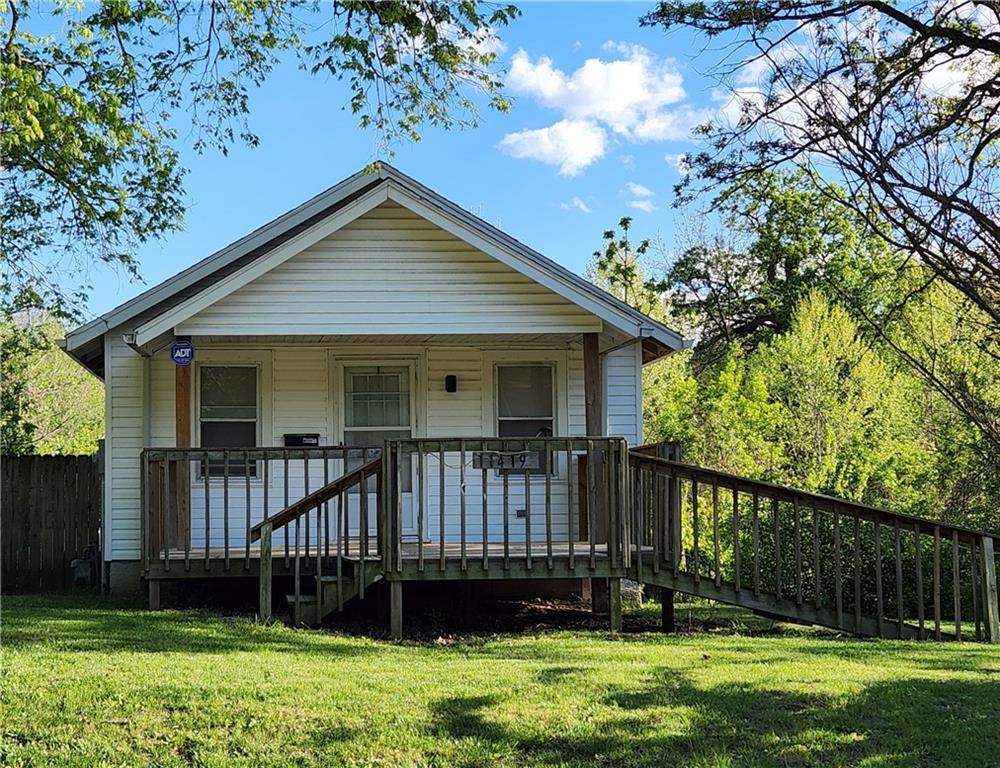 Listing Photo MLS #HMS2547491