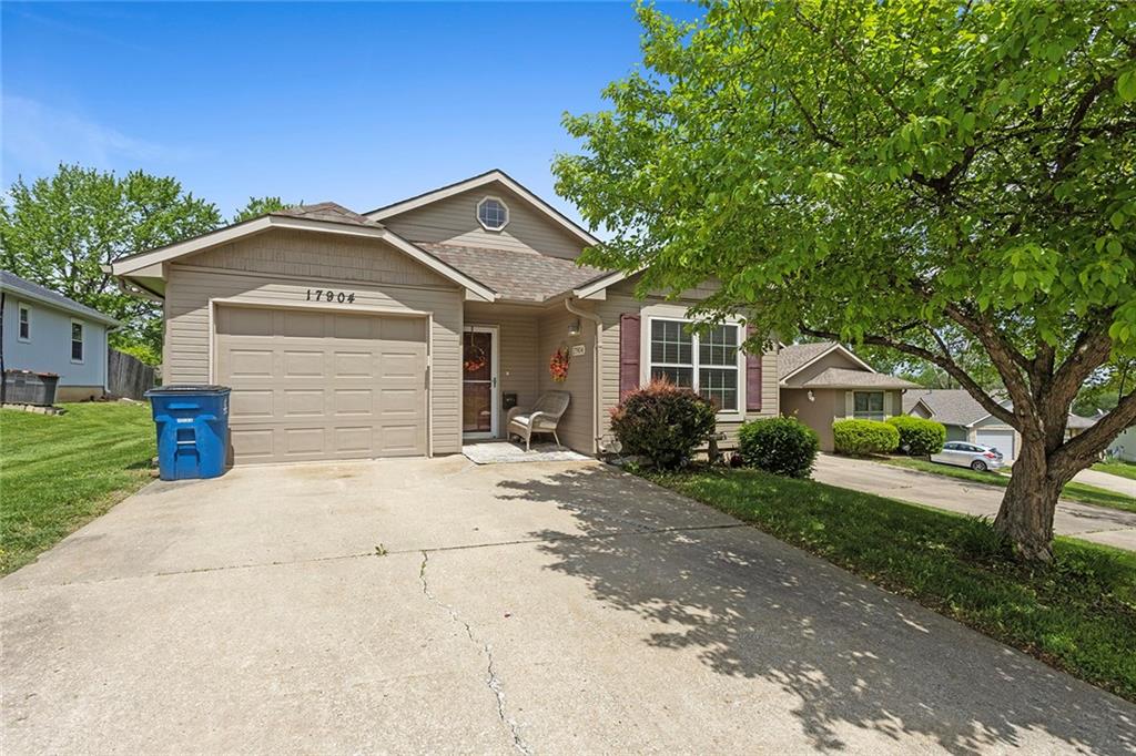 Listing Photo MLS #HMS2547547