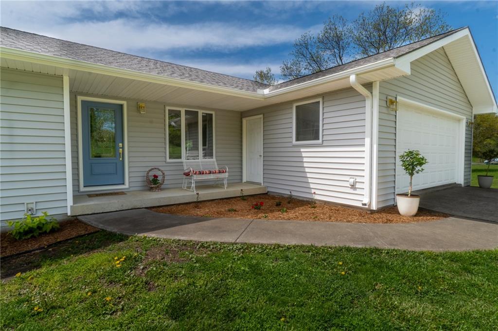 Listing Photo MLS #HMS2547571