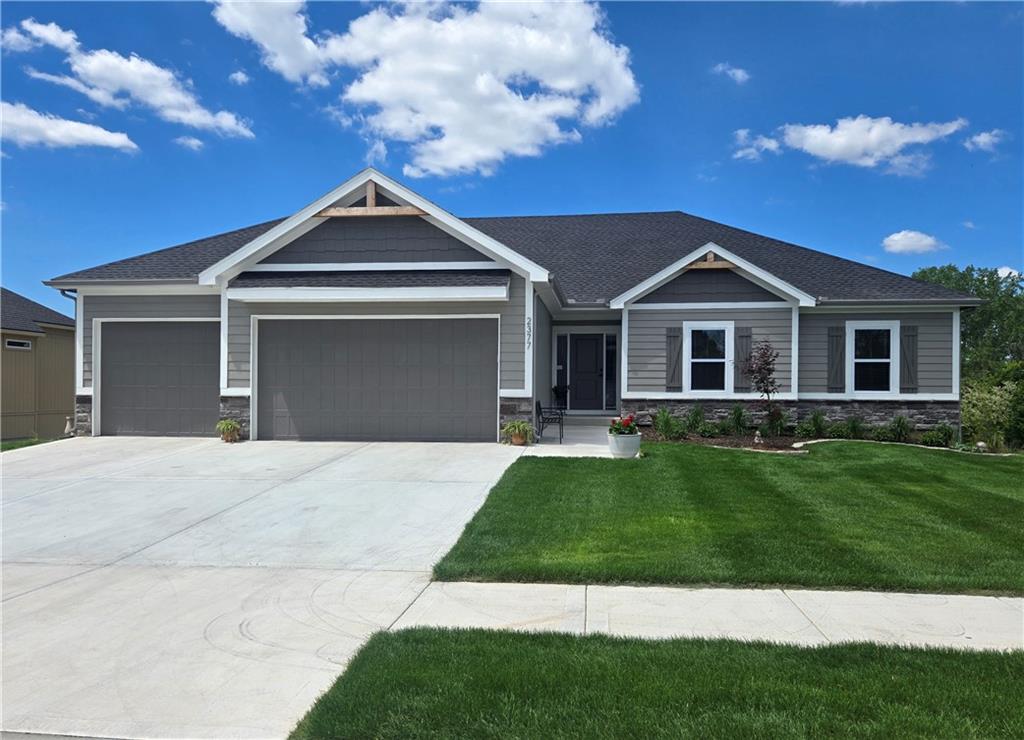 Listing Photo MLS #HMS2547591