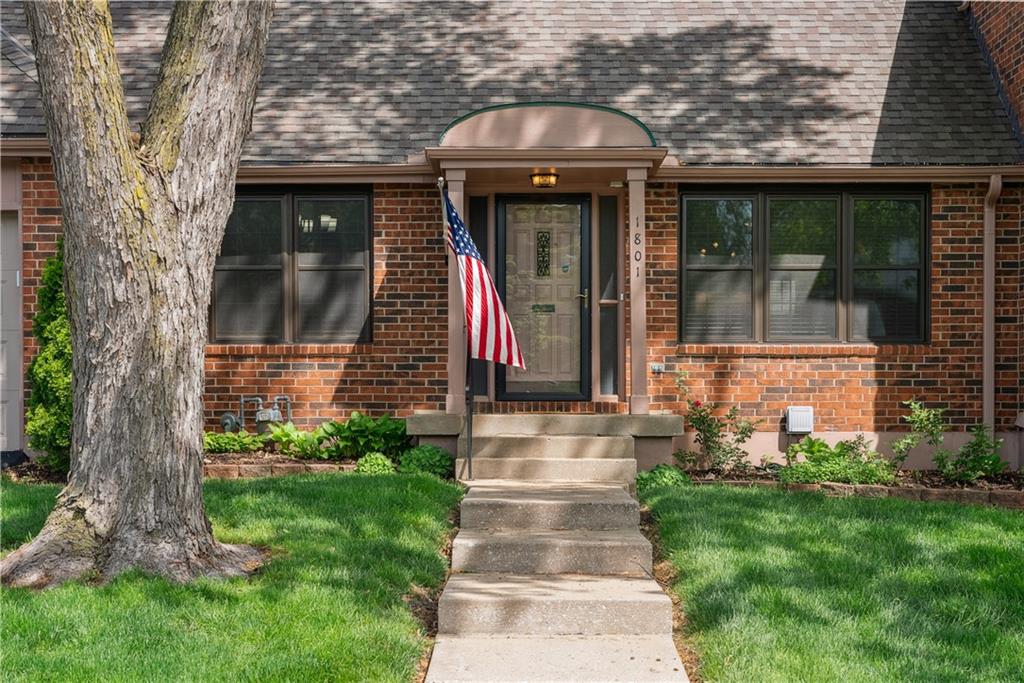 Listing Photo MLS #HMS2547995
