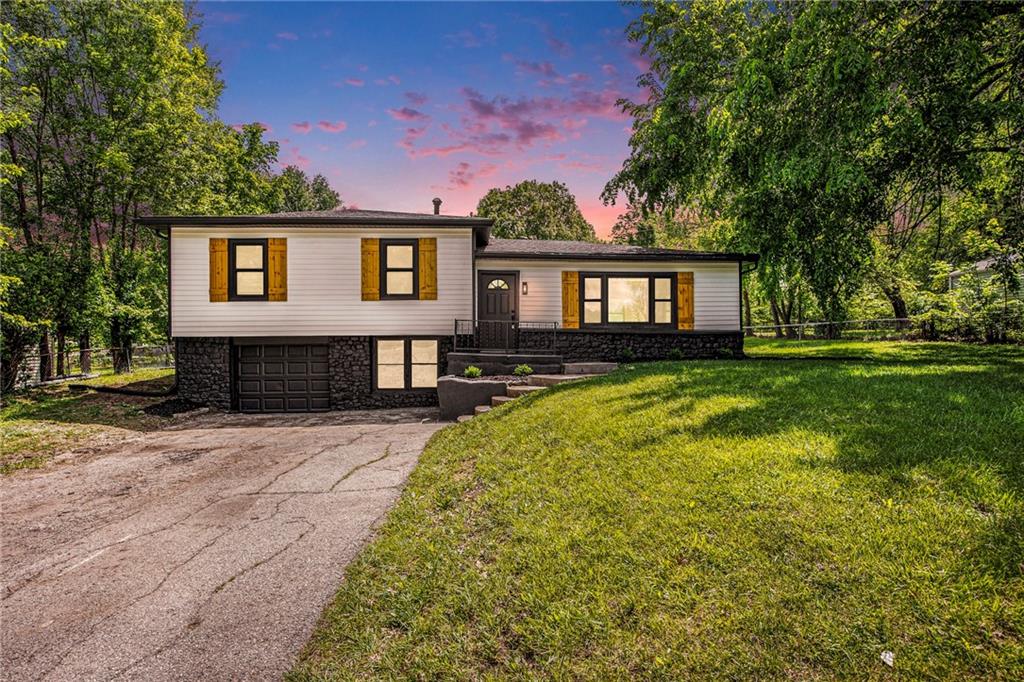 Listing Photo MLS #HMS2548002