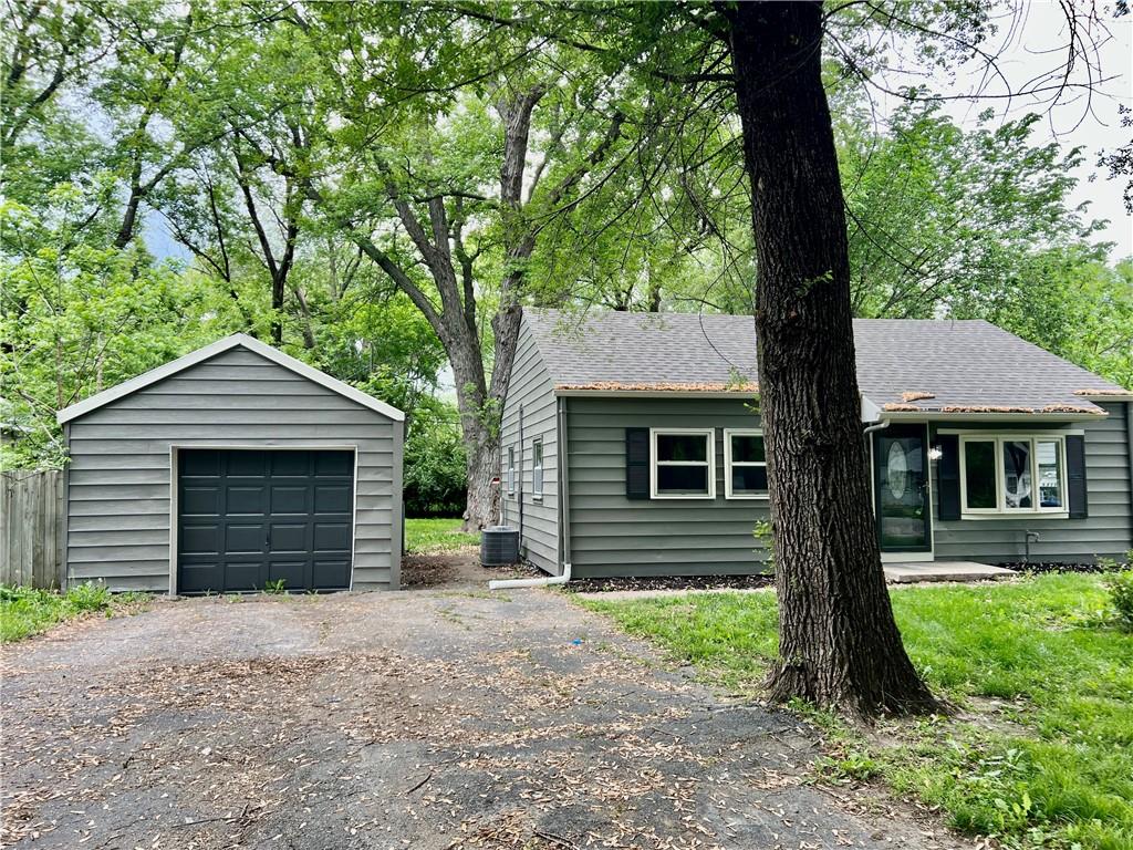 Listing Photo MLS #HMS2548084