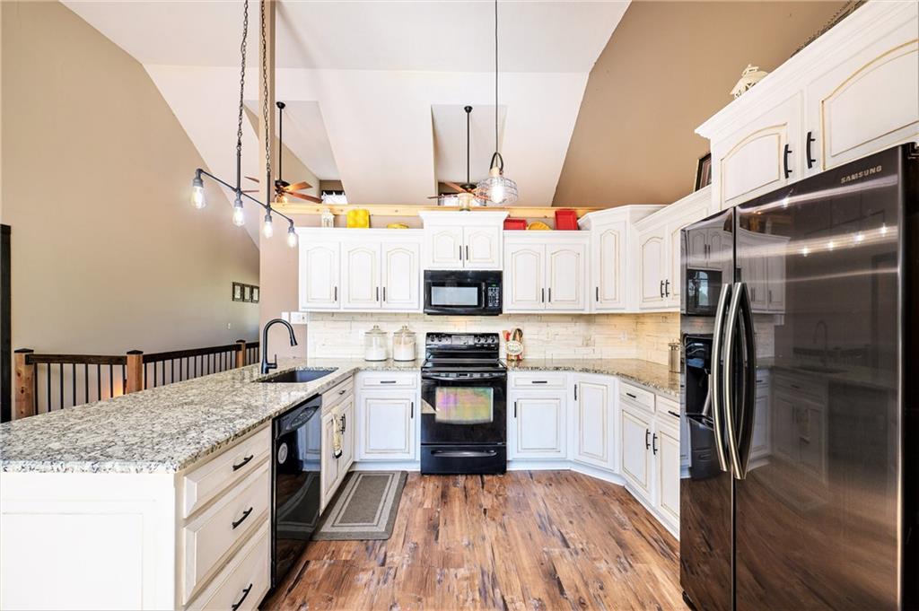 Listing Photo MLS #HMS2548794